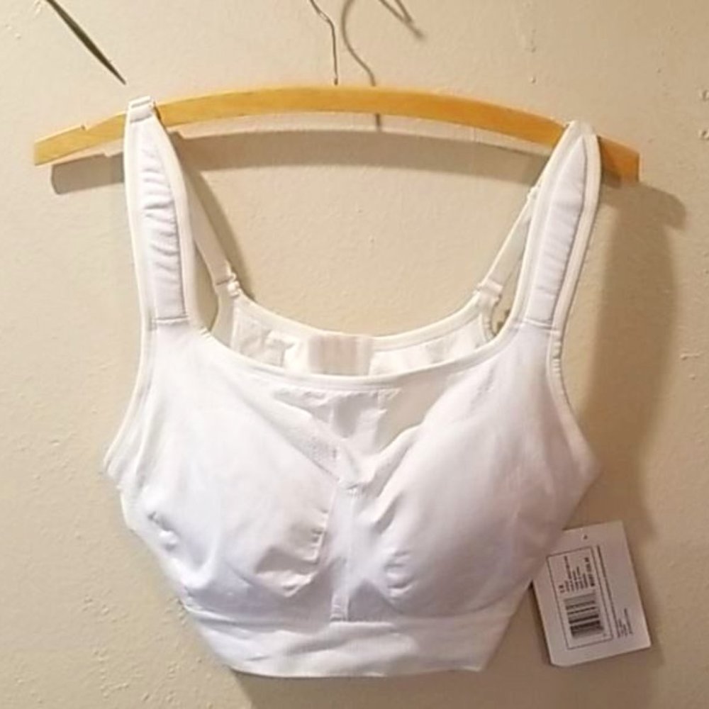Jockey Sports Bra NWOT.